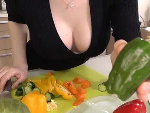 Đi đăng ký làm nam chính JAV, thanh niên "bị loại" ngay trước cửa phòng